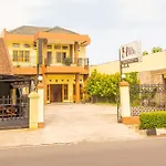 SPOT ON 2395 Hotel Aden 2 Syariah