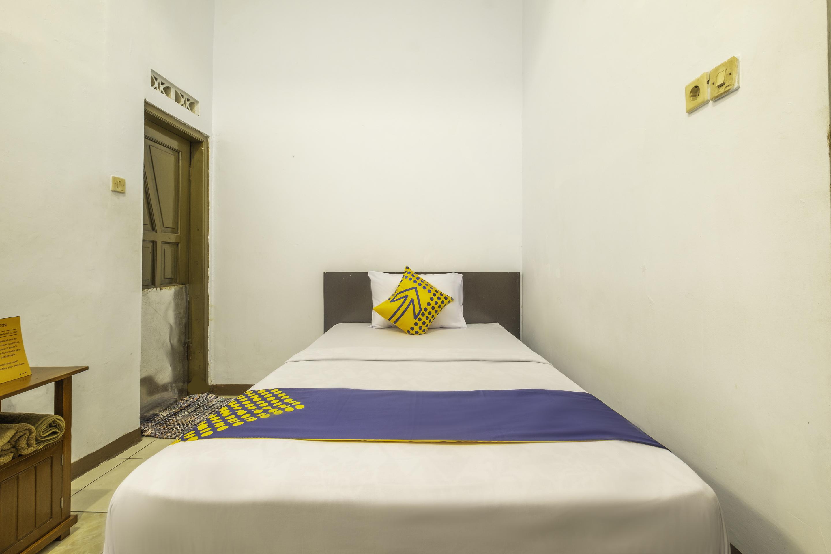 Spot On 2395 Aden 2 Syariah Hotel 2*